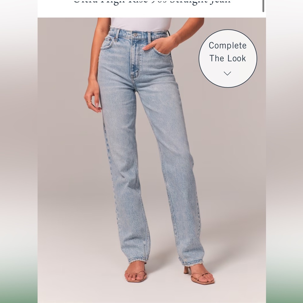 Abercrombie Ultra High Rise 90’s Straight Jeans.